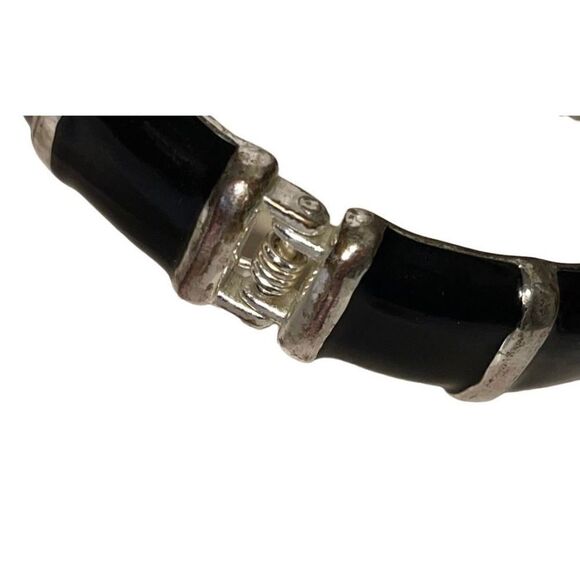 Vintage Black Onyx & Silver Enamel Hinge Bracelet - Picture 7 of 12